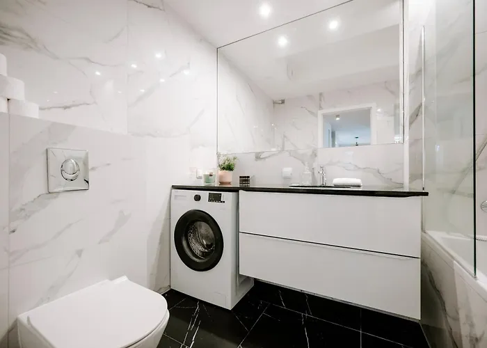 Pobookowane Stocznia Daire *