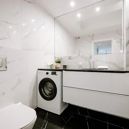 Pobookowane Stocznia Apartment *